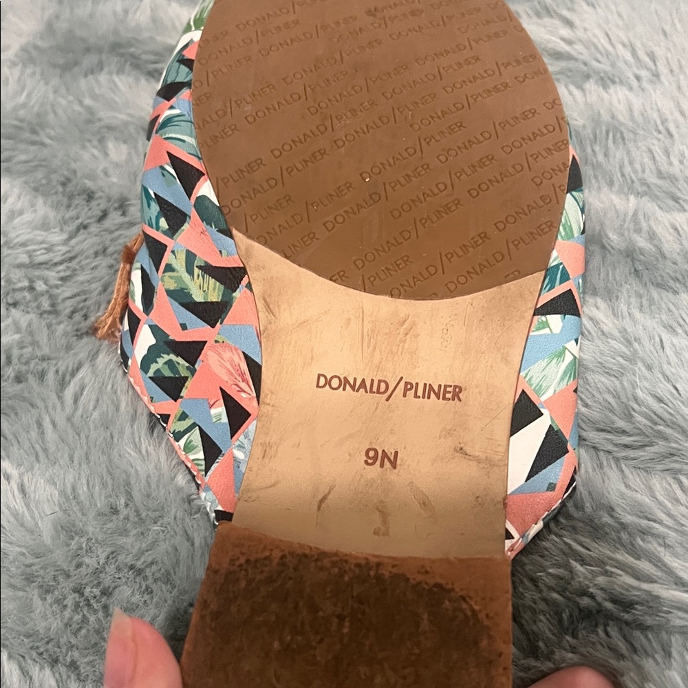 Donald J. Pliner Floral Slip-On Mules with Tan Trim - Picture 5 of 5